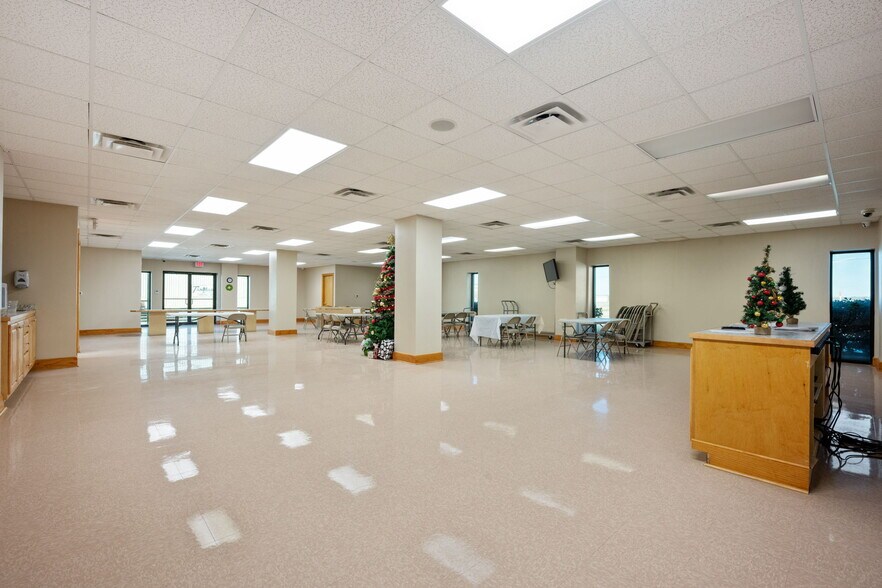 More Photos Of 40 Corgey Rd, Pleasanton Light Manufacturing For Lease