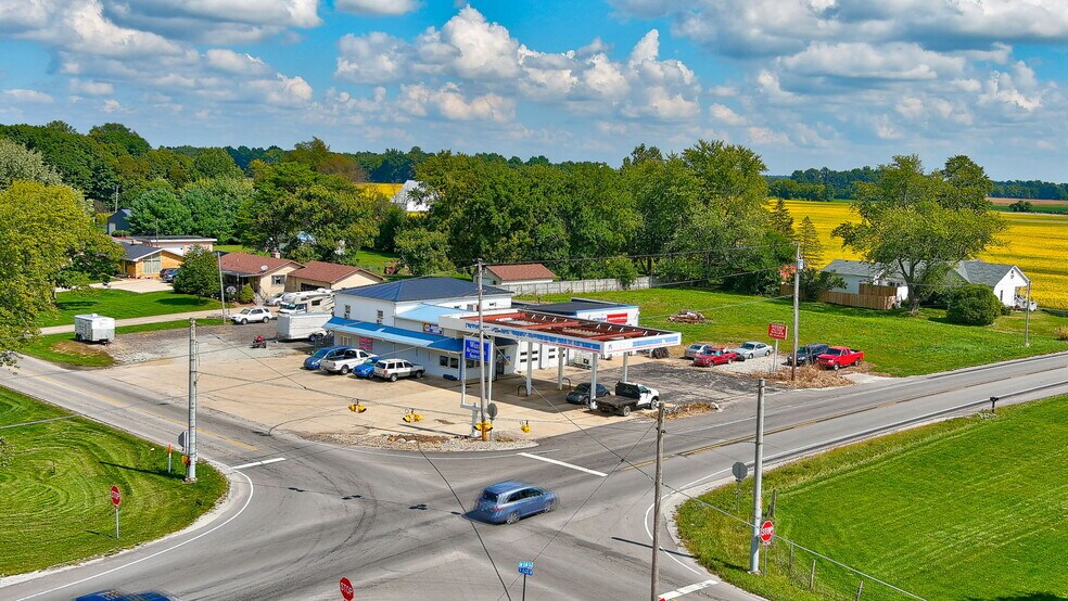 More Photos Of 5982 W State Road 32, Anderson Service Station For Sale