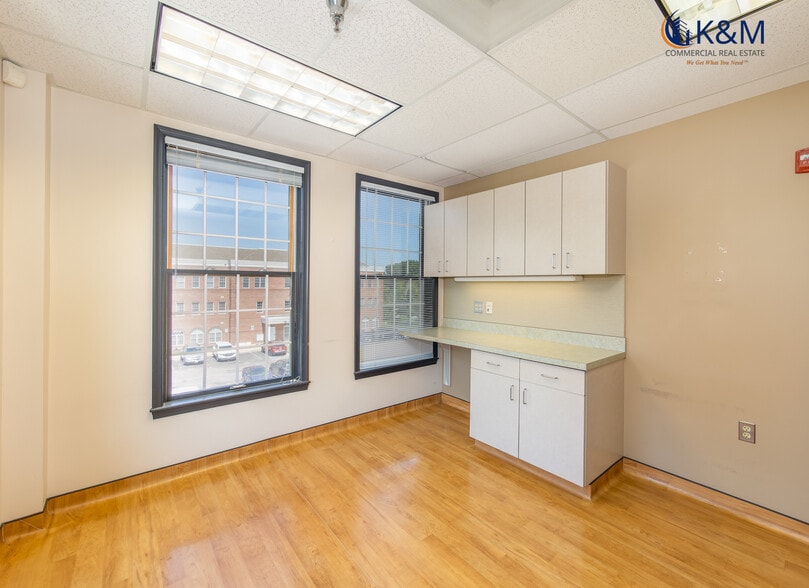 More Photos Of 3460 Old Washington Rd, Waldorf Medical For Lease