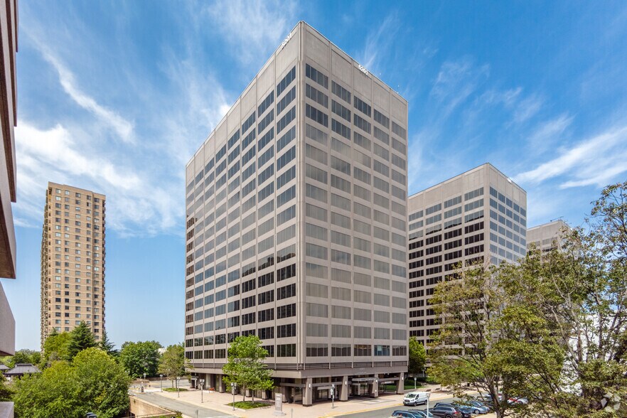 Primary Photo Of 5201 Leesburg Pike, Falls Church Office For Lease