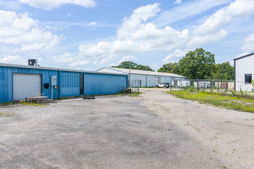 More Photos Of 479247 US Highway 64, Roland Flex For Sale