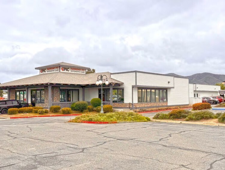 More Photos Of 27727 Jefferson Ave, Temecula Freestanding For Lease