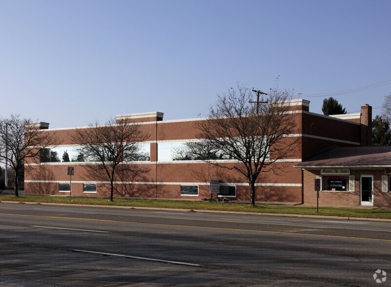 Primary Photo Of 27031-27041 Southfield Rd, Southfield Office For Sale