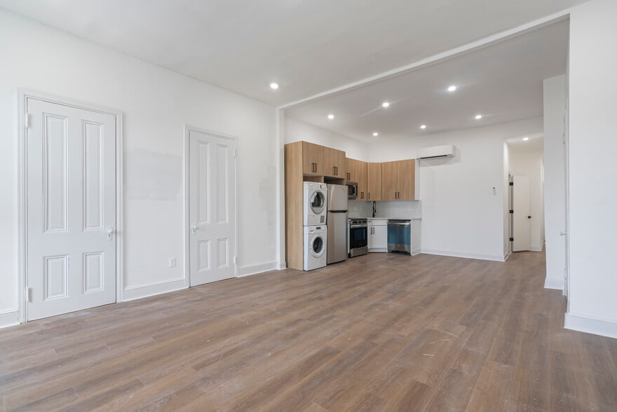 More Photos Of 1618 S Broad St, Philadelphia Apartments For Sale