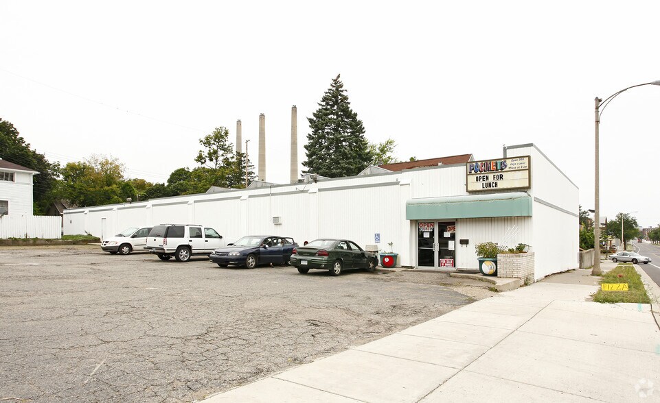 Primary Photo Of 1618 S Washington Ave, Lansing Freestanding For Sale