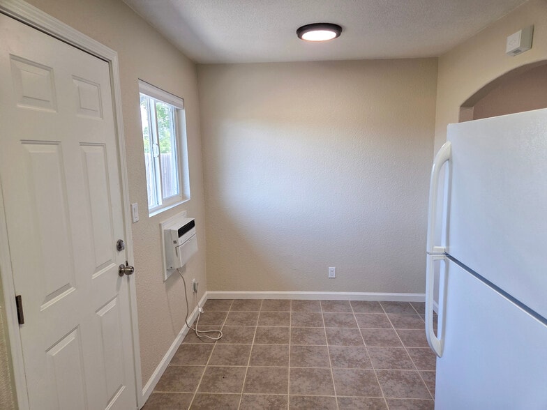 More Photos Of 4015 Hoen Ave, Santa Rosa Apartments For Sale