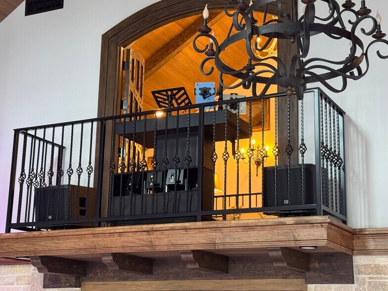 More Photos Of 111, Saint Augustine Storefront For Sale