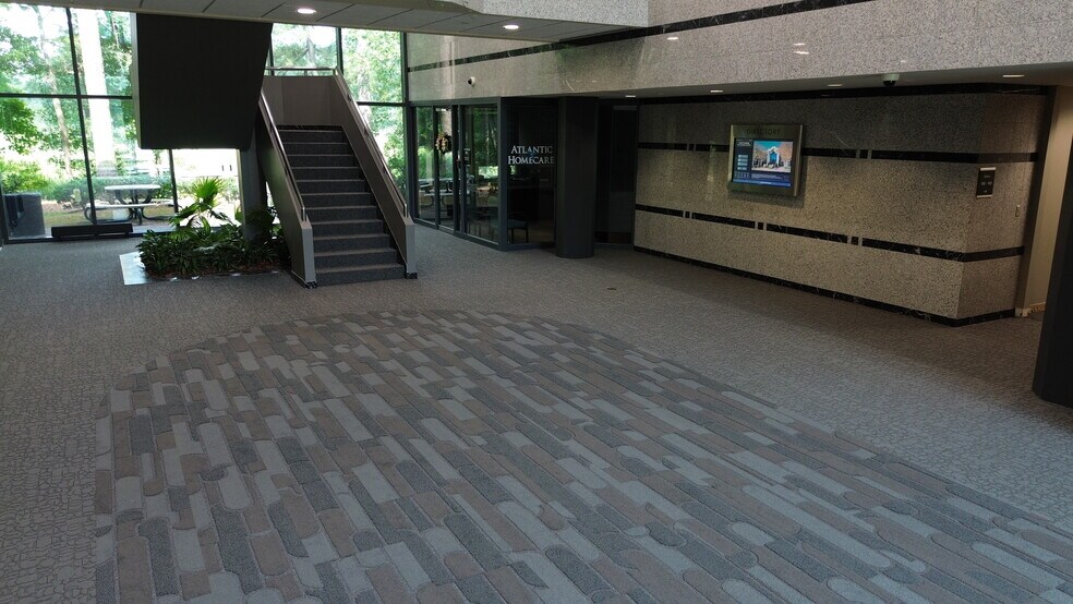 More Photos Of 575 Lynnhaven Pky, Virginia Beach Office For Lease