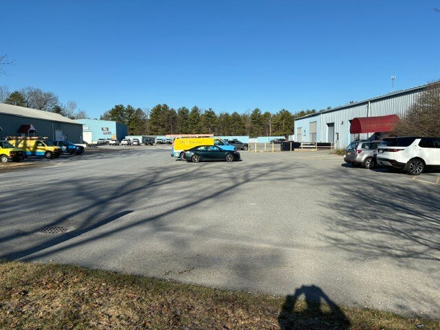 More Photos Of 94 Big Boom Rd, Queensbury Warehouse For Lease