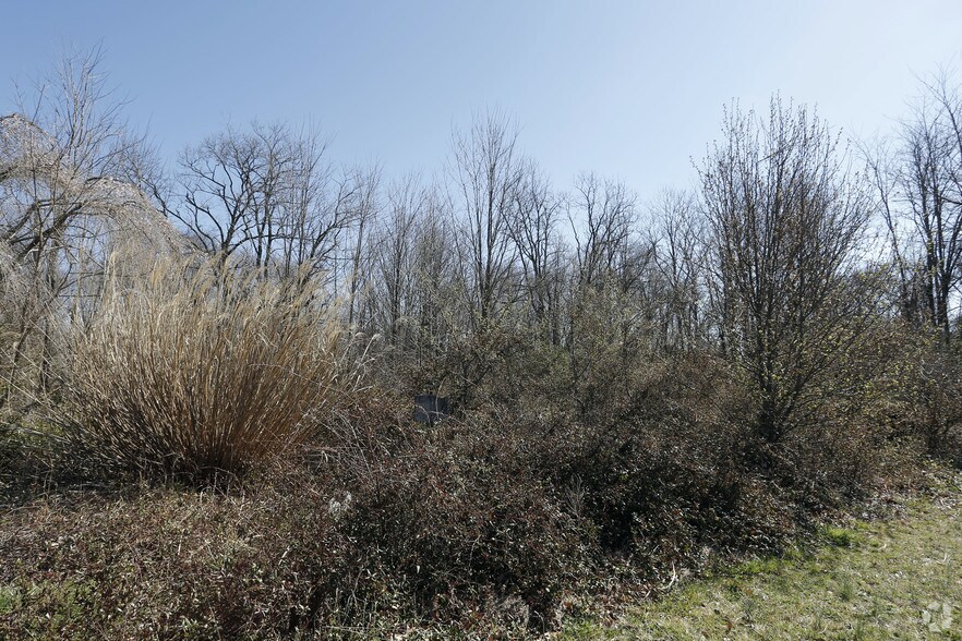 More Photos Of 1066 Old Churchmans Rd, Newark Land For Lease