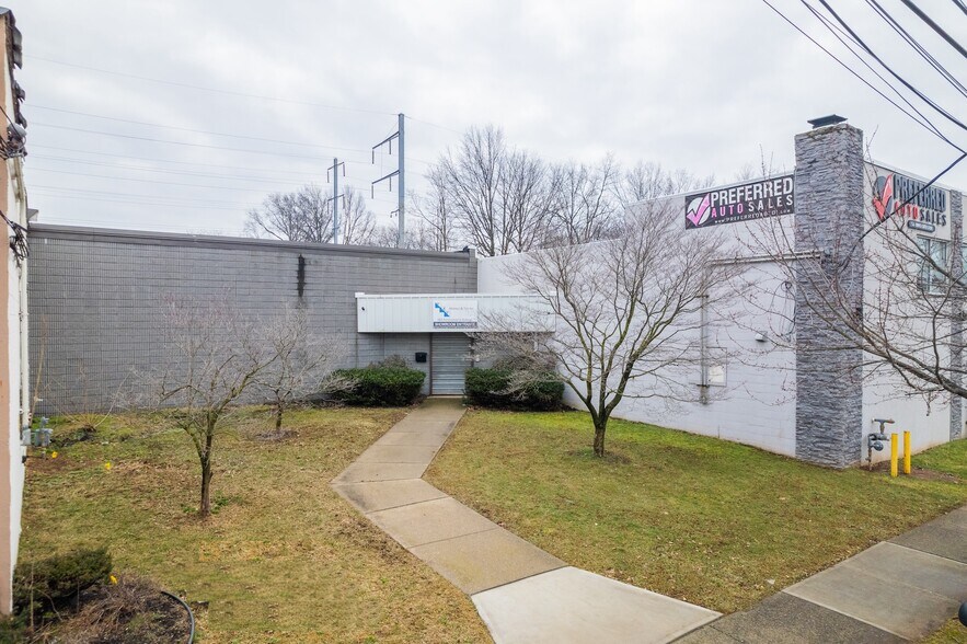 More Photos Of 663 Pennsylvania Ave, Elizabeth Warehouse For Lease