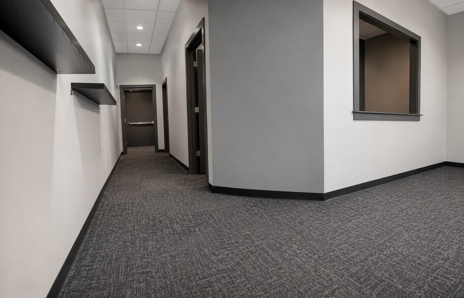 More Photos Of 256 Blue Lakes Blvd N, Twin Falls Freestanding For Lease