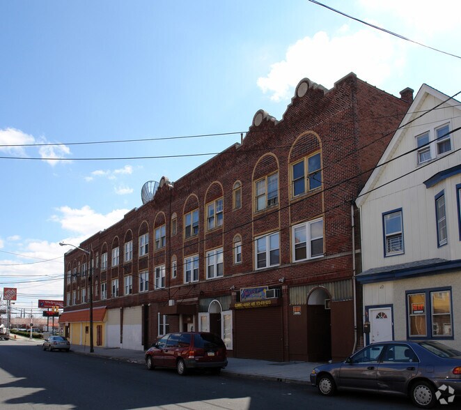 More Photos Of 82-84-84 President St, Passaic Apartments For Lease