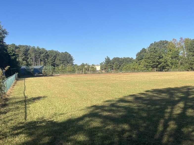 More Photos Of 460 Aerodrome Way, Griffin Land For Sale