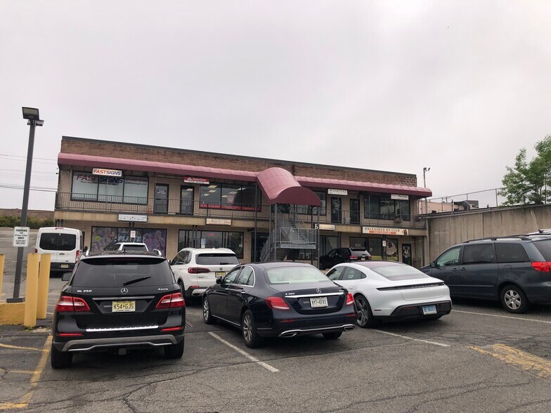 More Photos Of 50 Rt-10, East Hanover Unknown For Lease