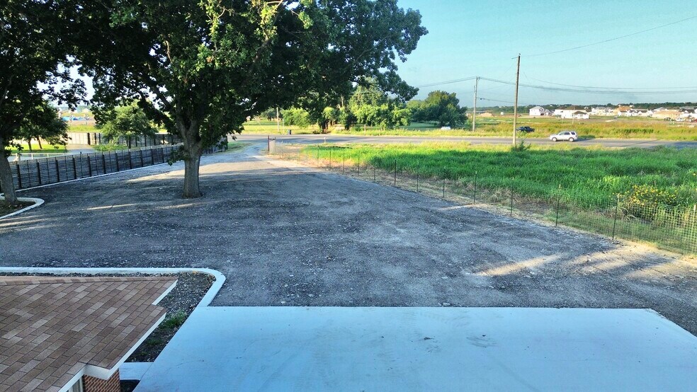 More Photos Of 10025 Farm to Market 1660, Hutto Warehouse For Sale