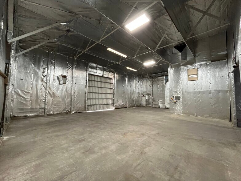 More Photos Of 4117 N Highway 61, Perryville Industrial For Sale