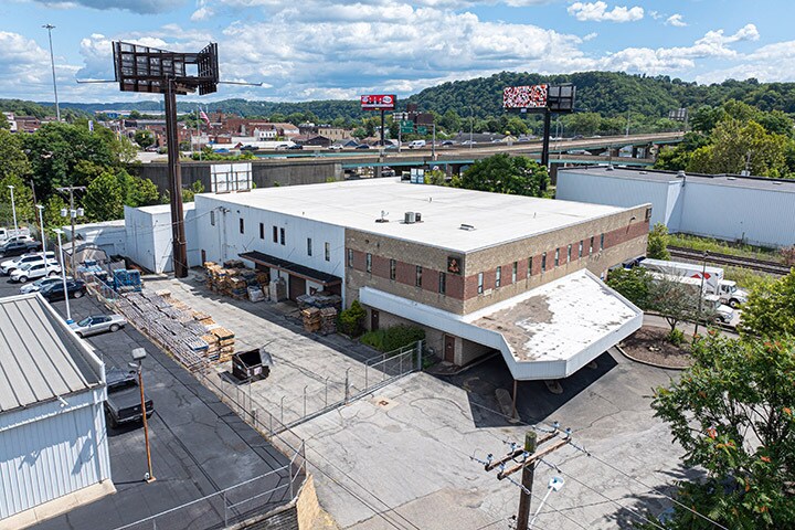 More Photos Of 100 Tripak Industries Blvd, Tarentum Distribution For Sale