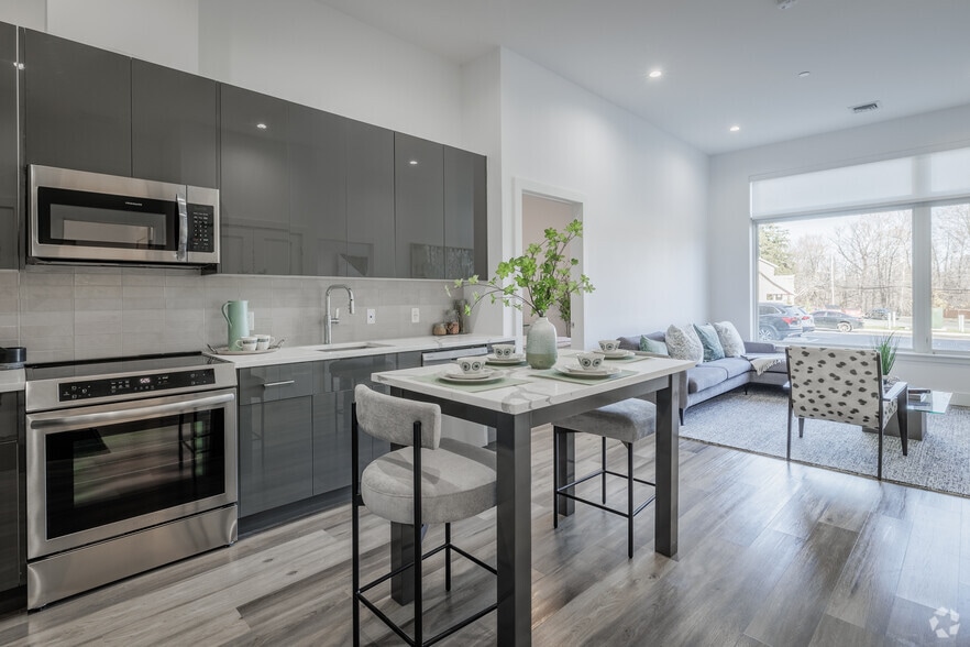 More Photos Of 19 Washington Ave, Suffern Apartments For Sale