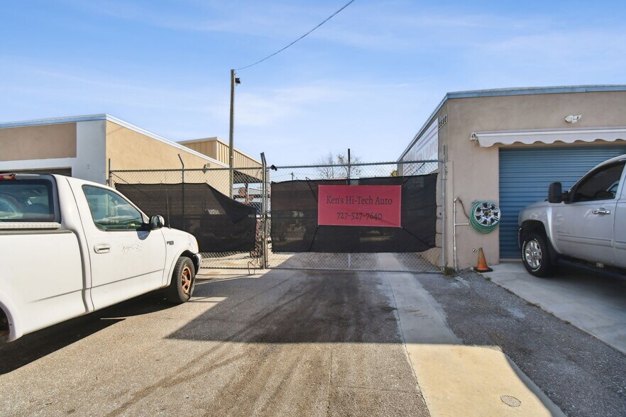 More Photos Of 3580 66th Ave N, Pinellas Park Warehouse For Sale