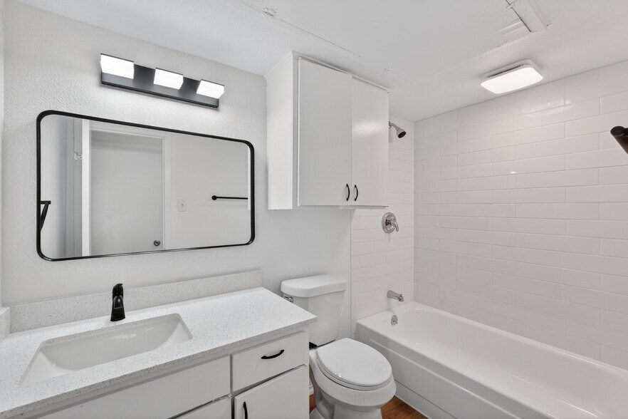 More Photos Of 4210 Red River St, Austin Apartments For Sale