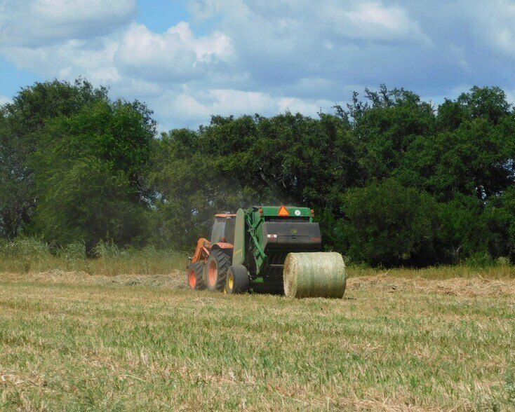 More Photos Of 10566 Texas Highway 127, Sabinal Land For Sale