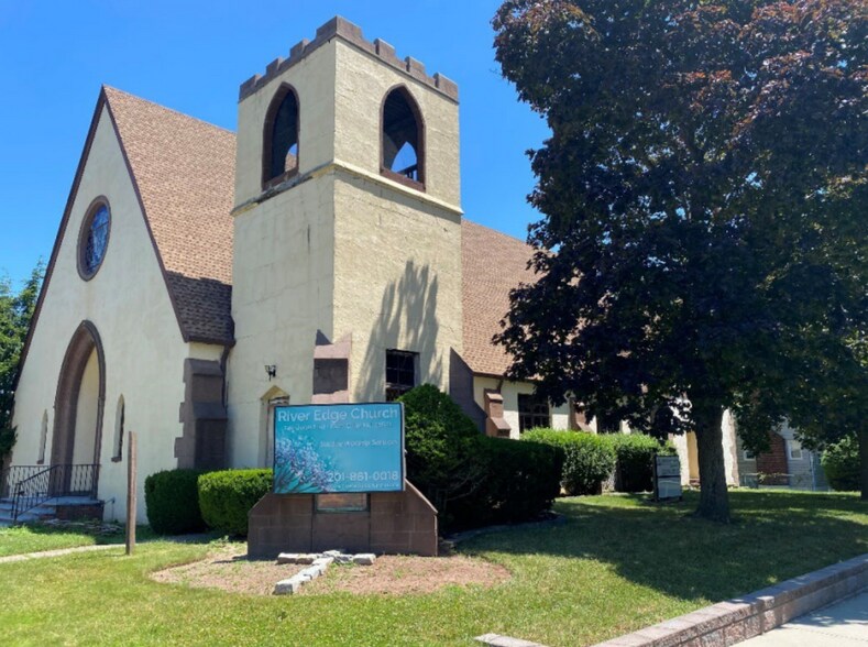 More Photos Of 340 Bogert Rd, River Edge Specialty For Sale