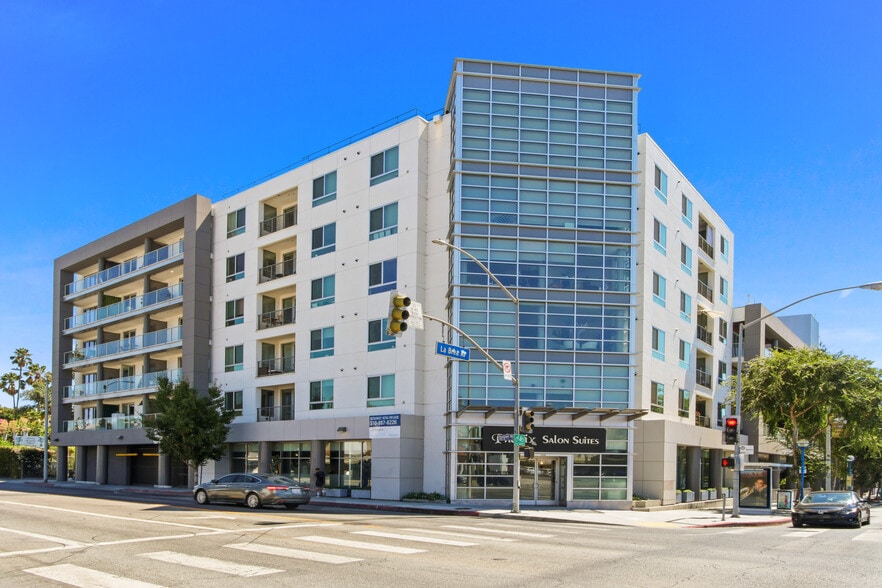 More Photos Of 1234 N La Brea Ave, West Hollywood Apartments For Lease