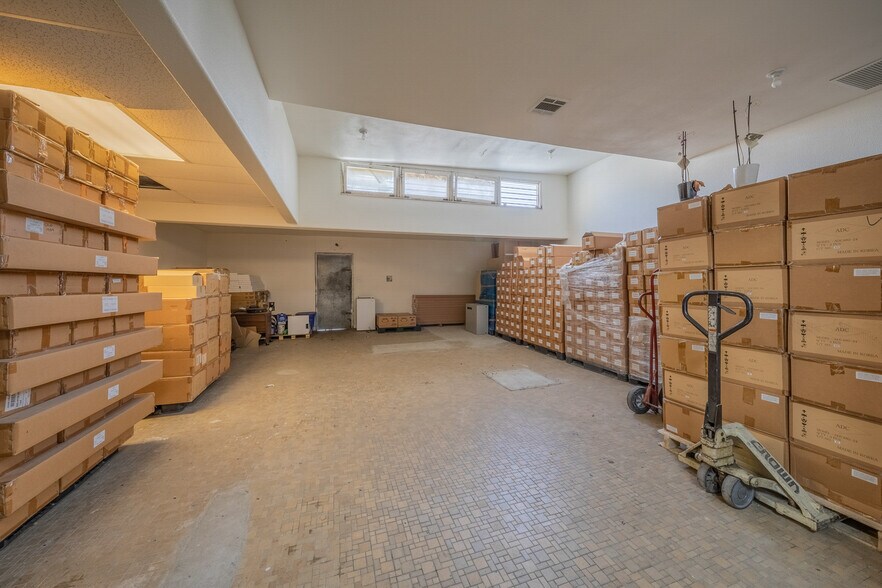 More Photos Of 2300 Pacific Ave, Long Beach Medical For Sale