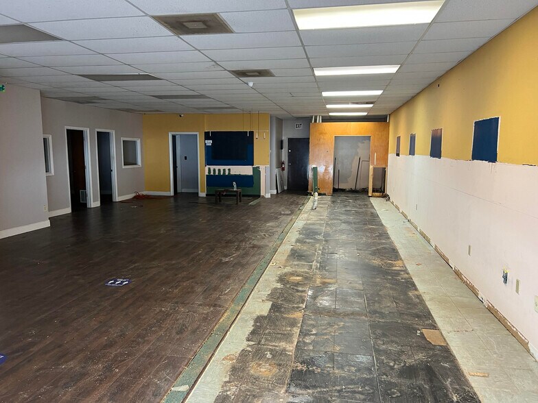 More Photos Of 3310 W Cypress St, Tampa Storefront Retail Office For Lease