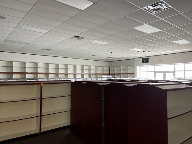 More Photos Of 6433 Highway 182 E, Morgan City Storefront For Lease