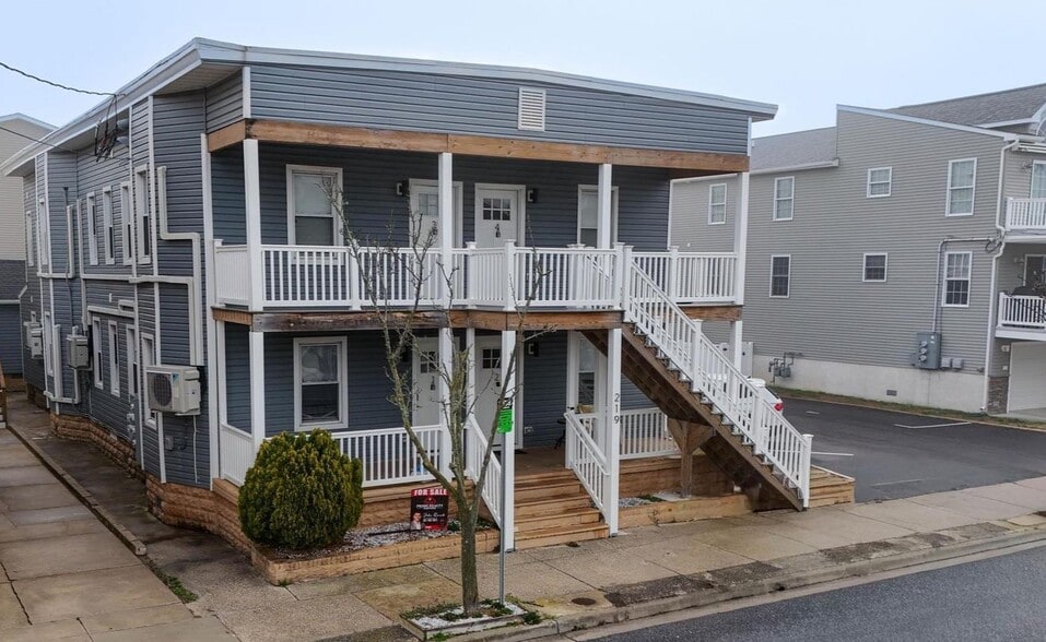 Primary Photo Of 217-221 Burk Ave, Wildwood Apartments For Sale