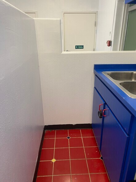 More Photos Of 630 W 17th Pl, Tempe Schools For Lease