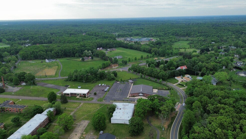 More Photos Of 4260 Sigler Rd, Warrenton Light Manufacturing For Sale