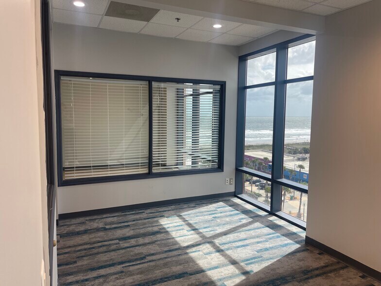 More Photos Of 320 1st St N, Jacksonville Beach Unknown For Lease
