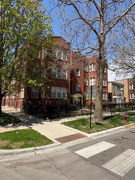 More Photos Of 2432-2434 W Fargo Ave, Chicago Apartments For Sale