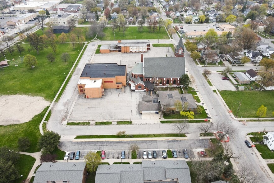 More Photos Of 1120 N Grant St, Bay City Religious Facility For Sale