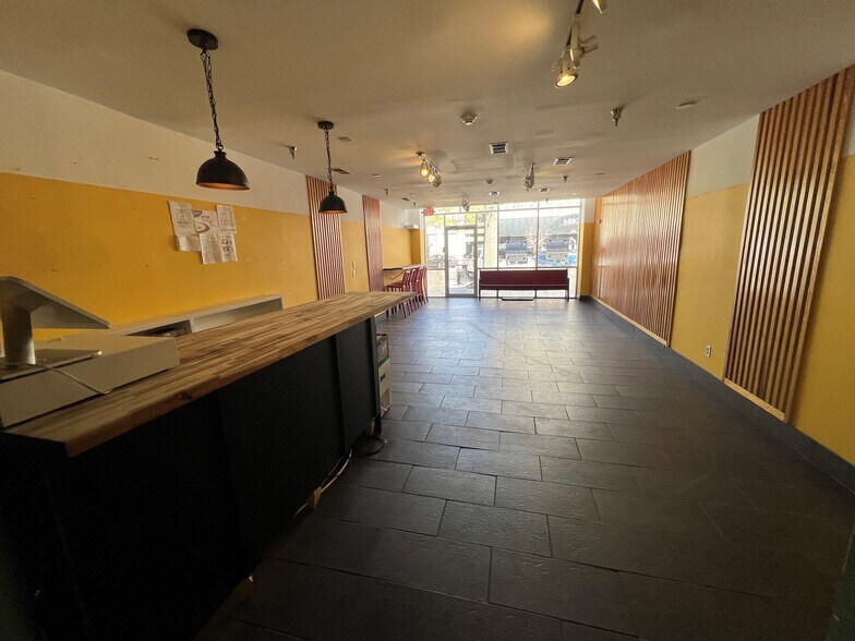 More Photos Of 442 Cherry St, Macon-Bibb Restaurant For Lease