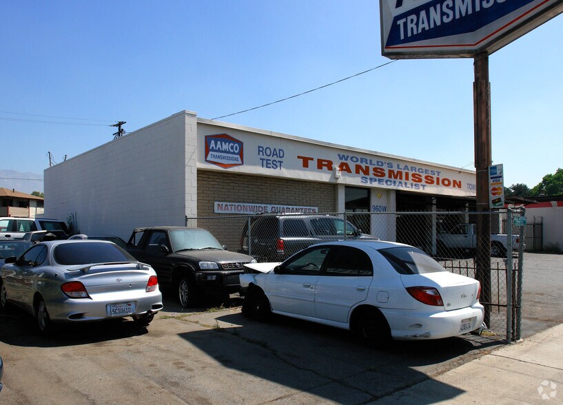 More Photos Of 960 W Holt Blvd, Ontario Freestanding For Sale