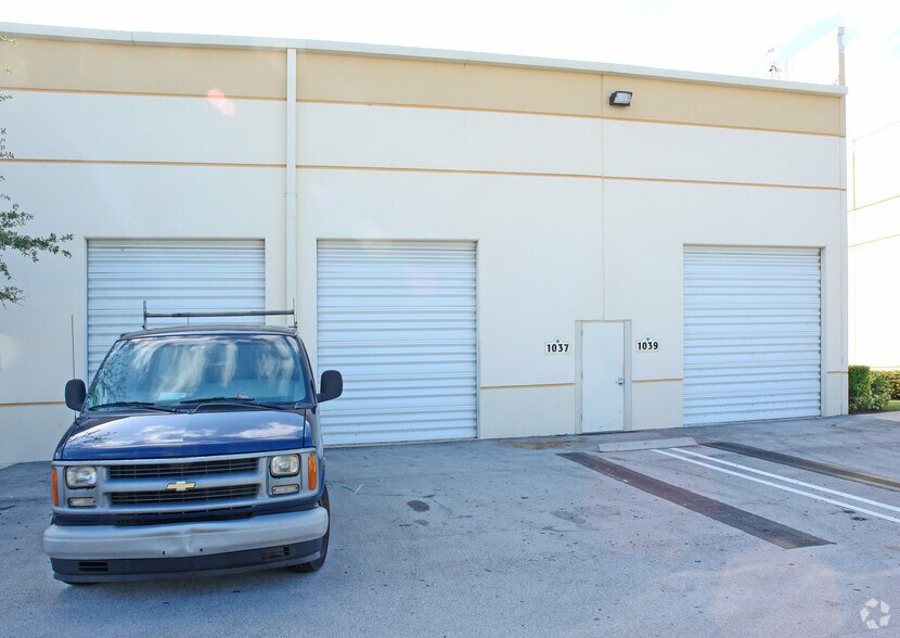 More Photos Of 1011-1039 NW 31st Ave, Pompano Beach Manufacturing For Lease