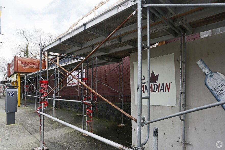 More Photos Of 250 Columbia St, New Westminster Apartments For Lease