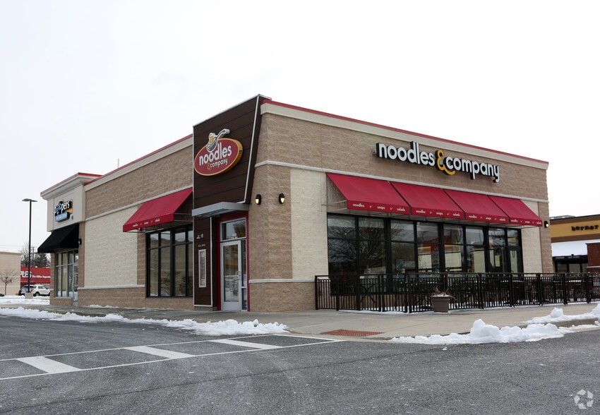 More Photos Of 801-819 Goucher Blvd, Towson Unknown For Lease