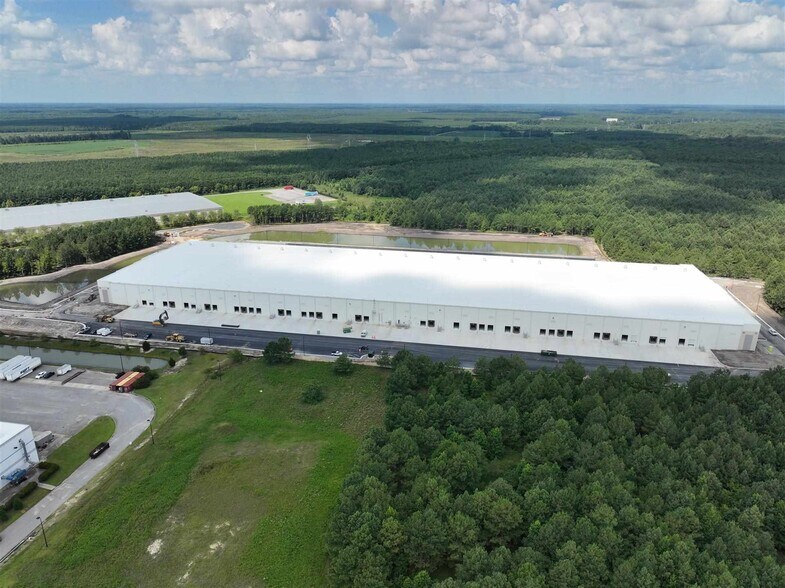 More Photos Of 12375 William A. Gwaltney, Windsor Warehouse For Lease