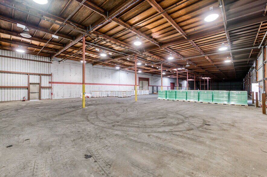 More Photos Of 5333 N Cornelia Ave, Fresno Warehouse For Sale