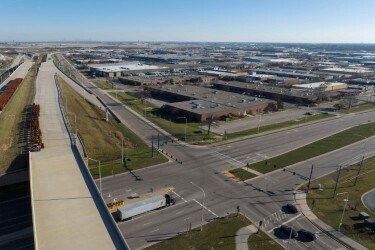 More Photos Of 1088-1130 W Thorndale Ave, Bensenville Unknown For Lease