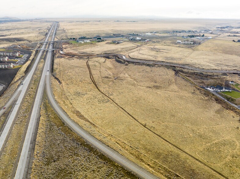 More Photos Of Badger, Kennewick Land For Sale