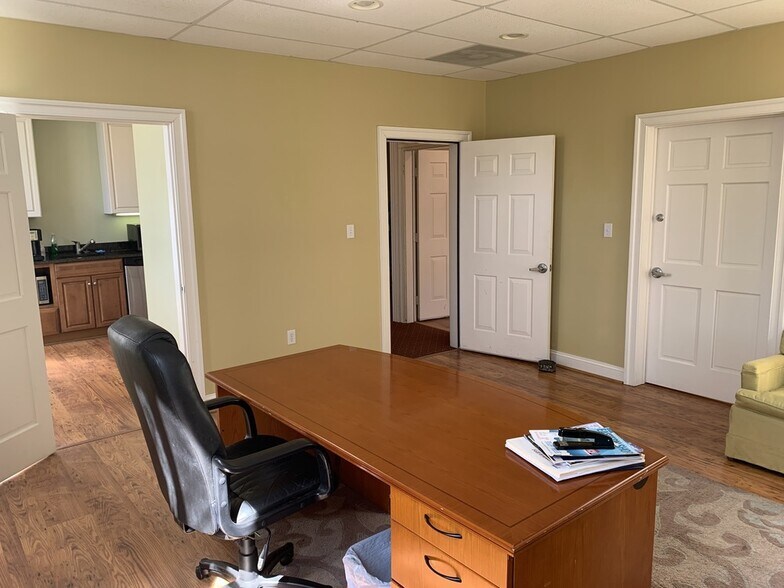 More Photos Of 110 N Washington St, Easton Office Residential For Lease