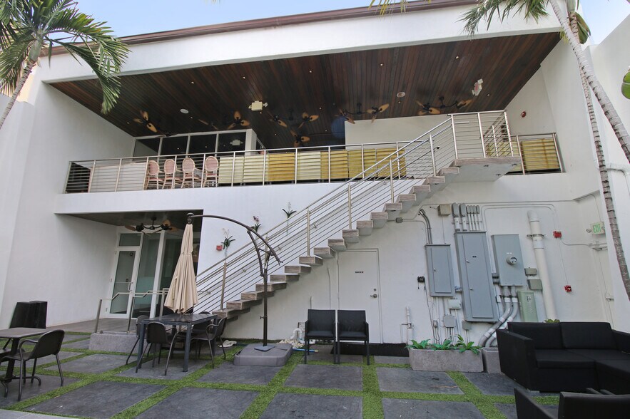 More Photos Of 1542 Washington Ave, Miami Beach Restaurant For Sale