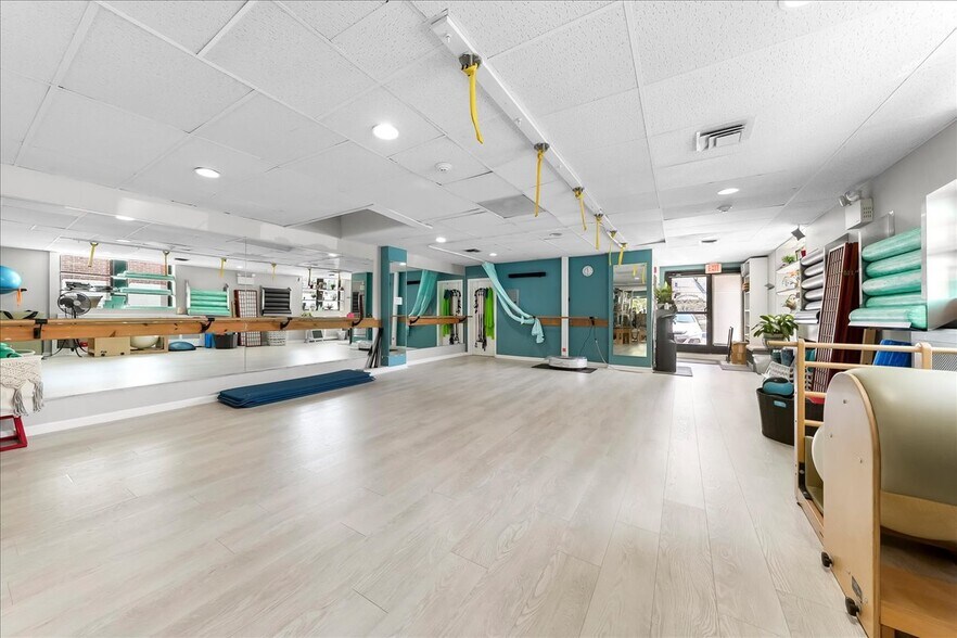 More Photos Of 13-15 S Chester Rd, Swarthmore Storefront Retail Residential For Sale