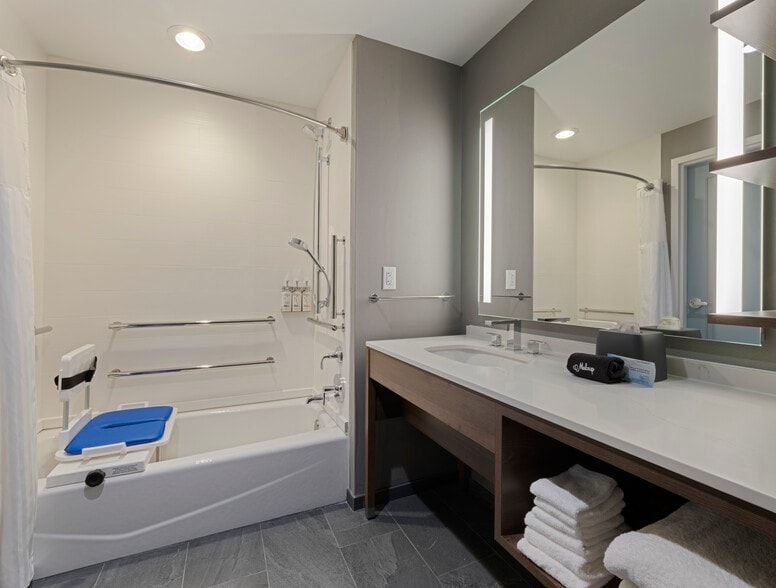More Photos Of 50 Ponce de Leon St, Miramar Beach Hotel For Sale